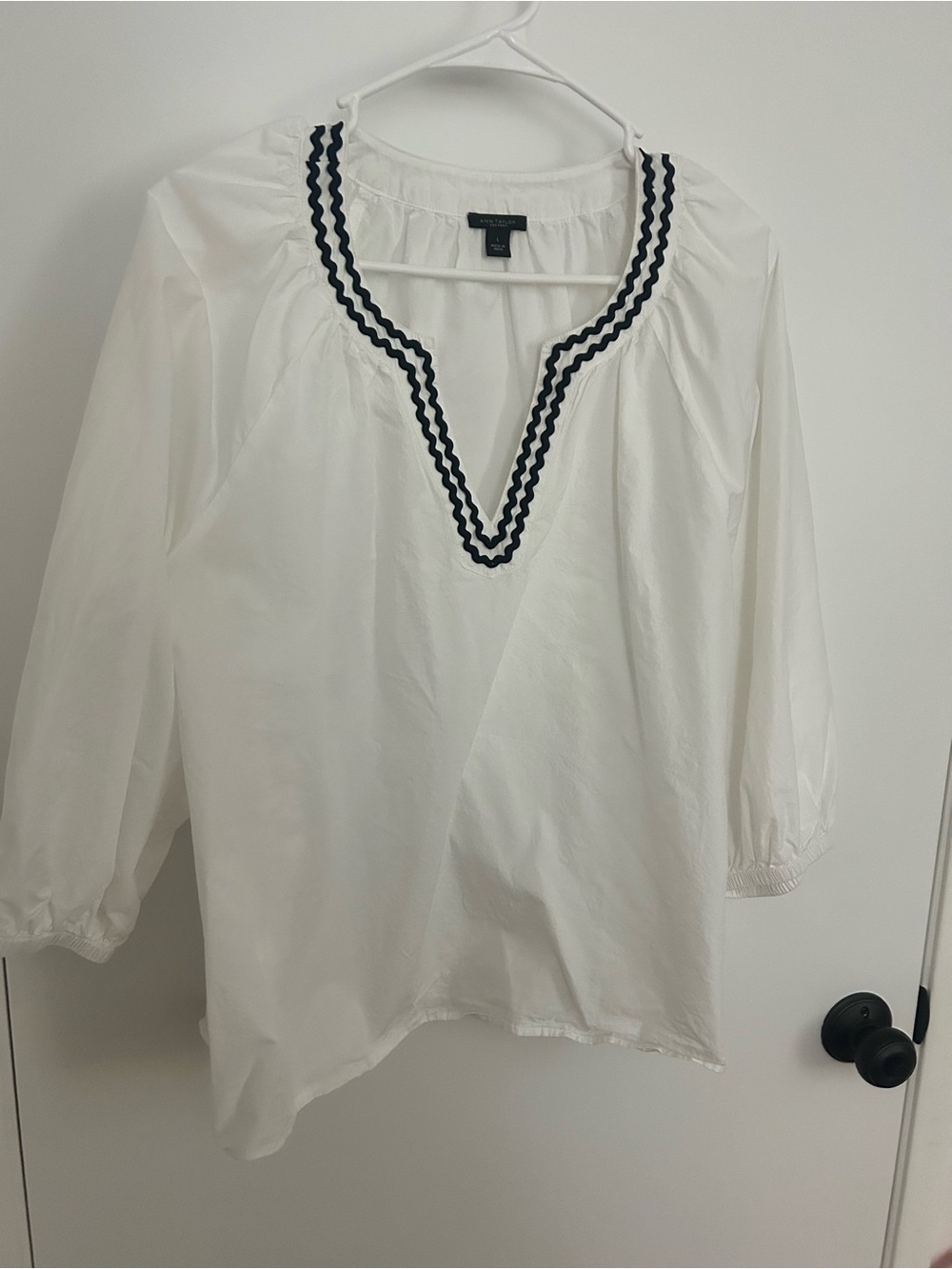 Ann Taylor White Peasant Tunic with Navy Trim